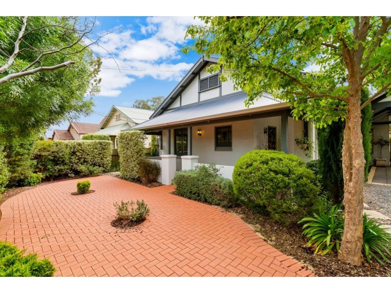 27 Price Avenue, Lower Mitcham SA 5062