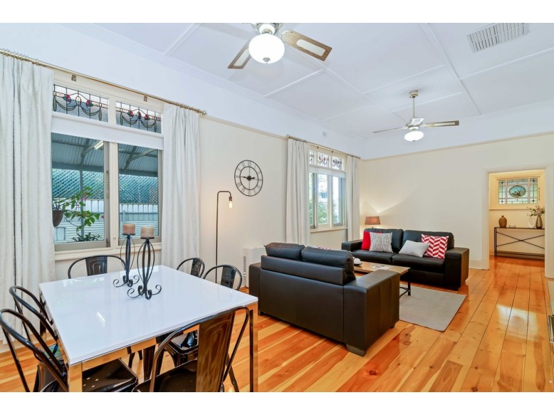 27 Price Avenue, Lower Mitcham SA 5062