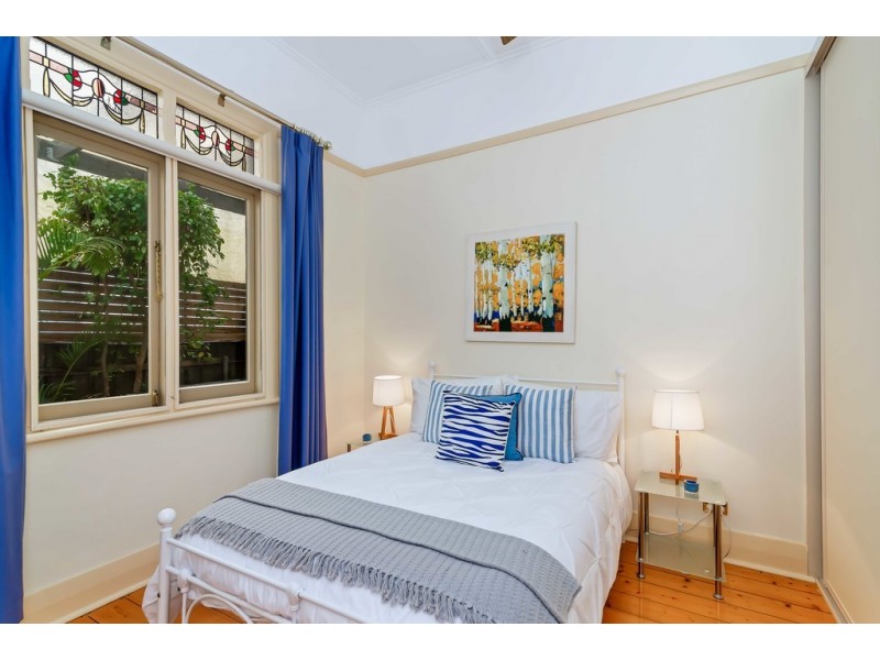 27 Price Avenue, Lower Mitcham SA 5062
