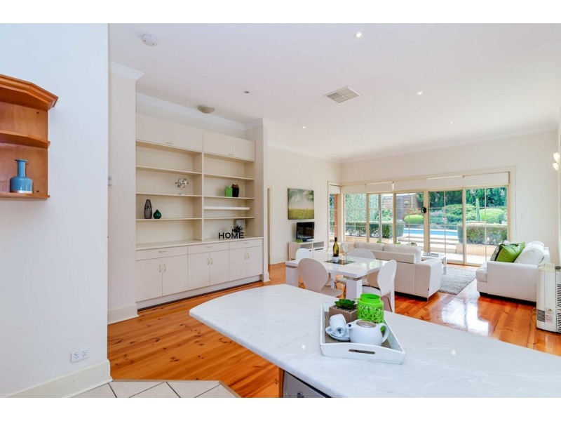 27 Price Avenue, Lower Mitcham SA 5062