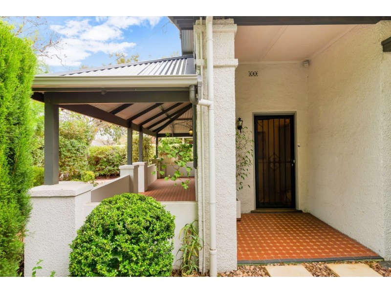 27 Price Avenue, Lower Mitcham SA 5062