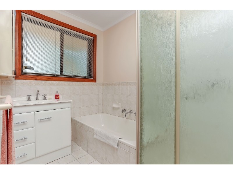 10 Miller Drive, Happy Valley SA 5159