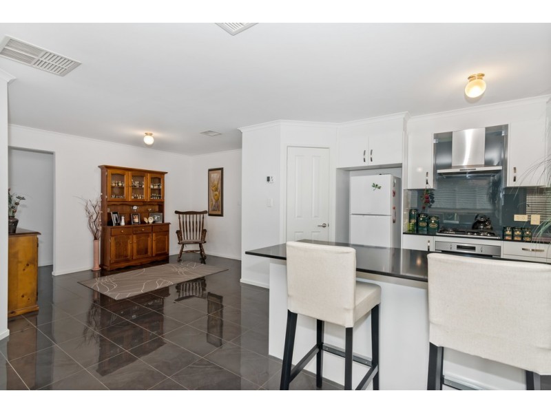 2 Fuschia Street, Huntfield Heights SA 5163