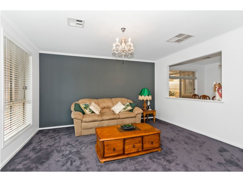 2 Fuschia Street, Huntfield Heights SA 5163