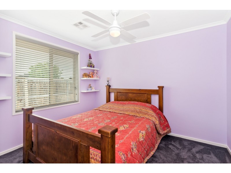 2 Fuschia Street, Huntfield Heights SA 5163