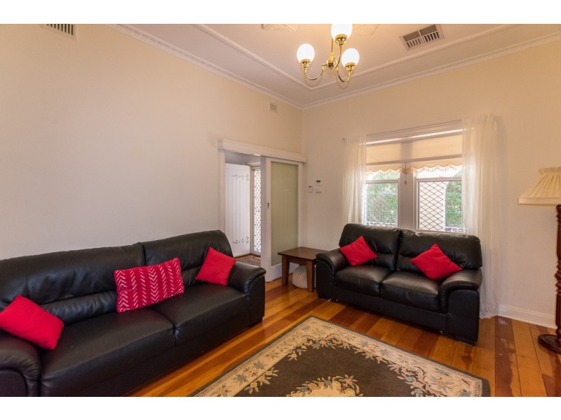 34 Dinwoodie Avenue, Clarence Gardens SA 5039