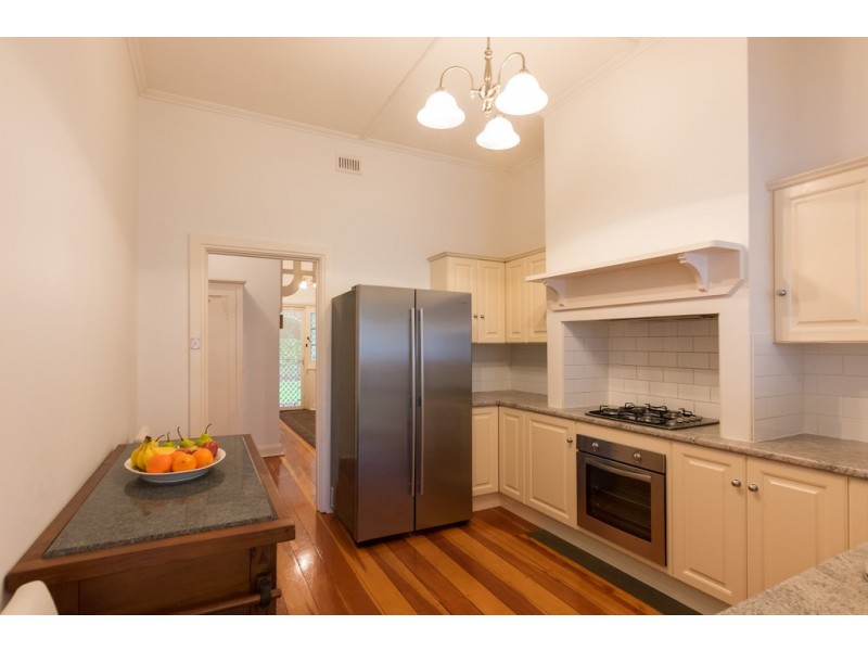 34 Dinwoodie Avenue, Clarence Gardens SA 5039