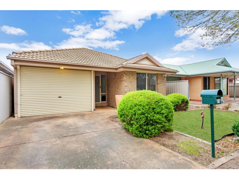 19 Claremont Avenue, Oakden SA 5086