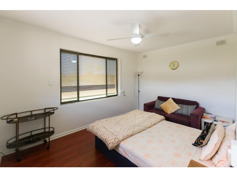 17 Cleve Street, Mansfield Park SA 5012