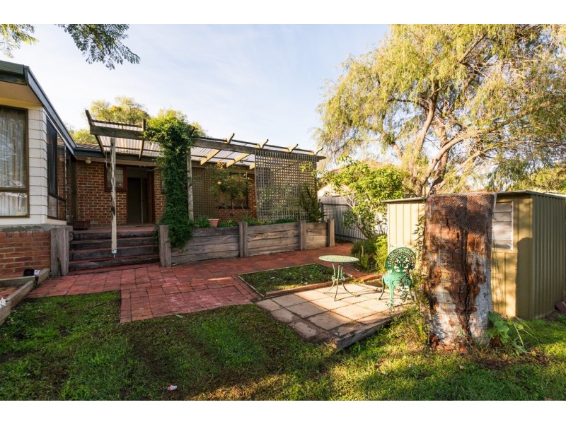 5 Alexander Cres, Hackham SA 5163