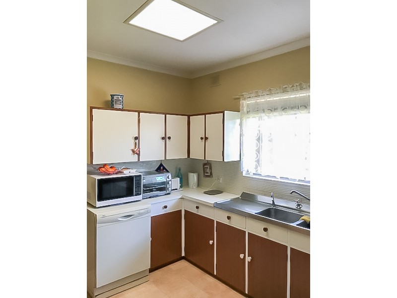 5 Meredith Ave, Fulham SA 5024