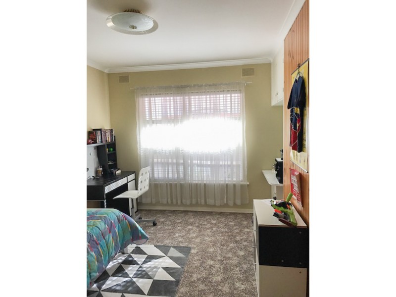5 Meredith Ave, Fulham SA 5024