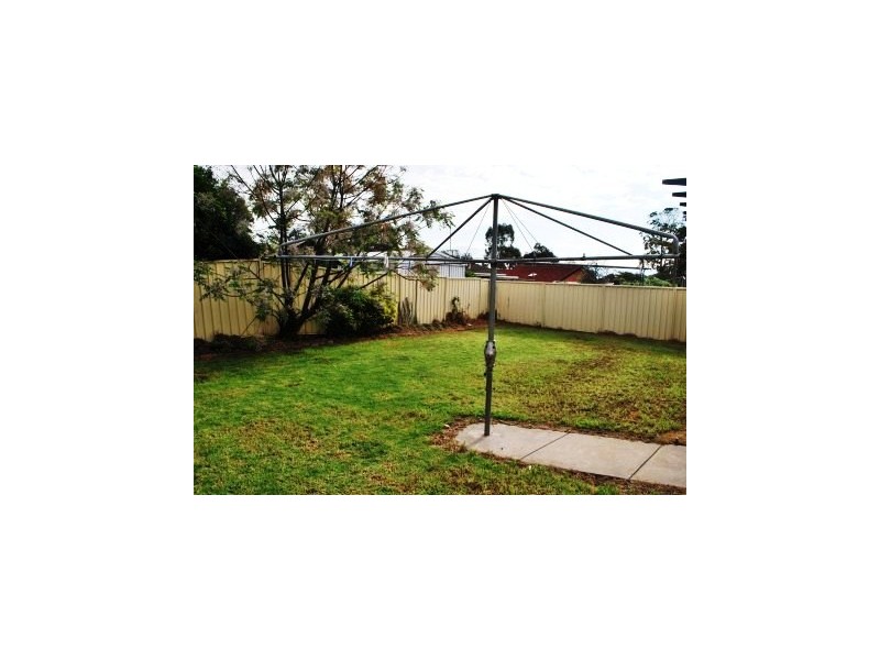 25 Bindi Street, Para Hills West SA 5096