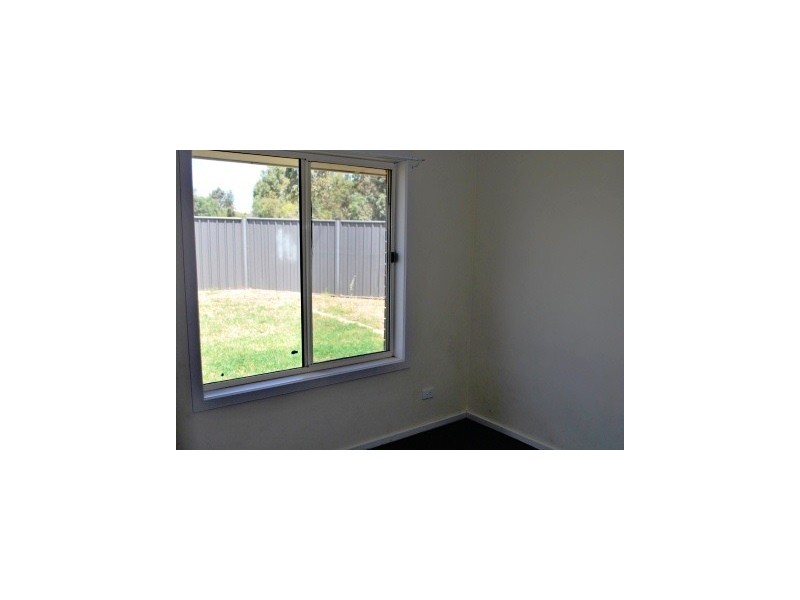 18 Hamra Drive, Smithfield SA 5114