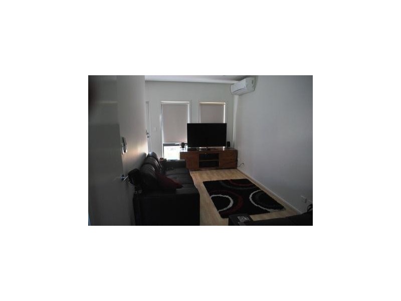 5 Franklin Avenue, Mawson Lakes SA 5095