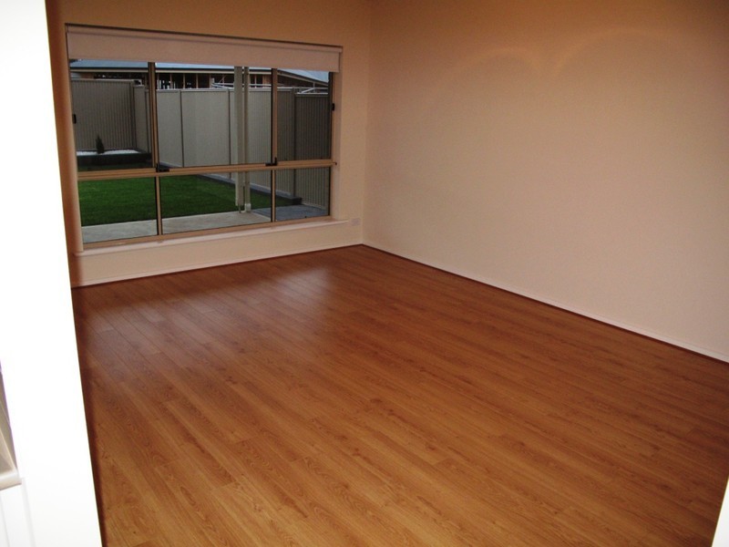 10 Heinrich Street, Mansfield Park SA 5012