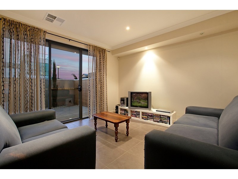 12 Hull Street, Brompton SA 5007