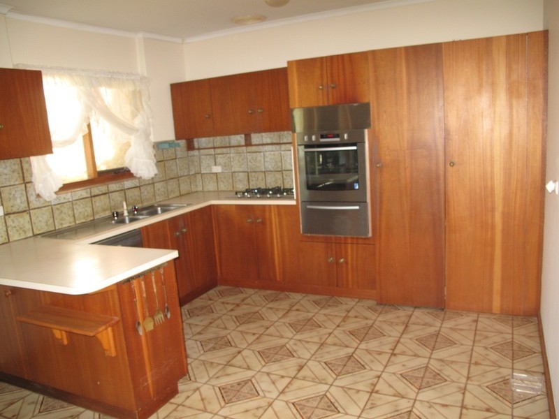 17 Alpha Crescent, Panorama SA 5041