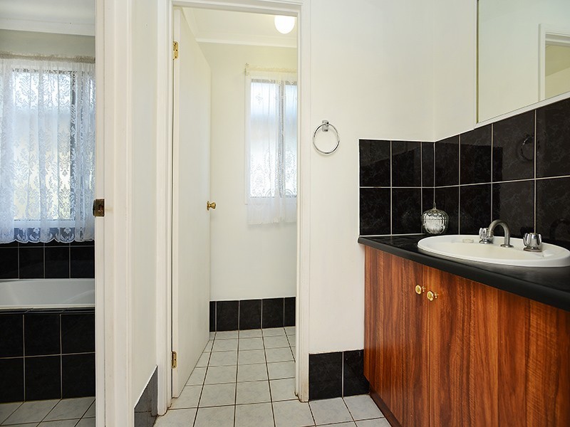 27 Poltong Crescent, Encounter Bay SA 5211