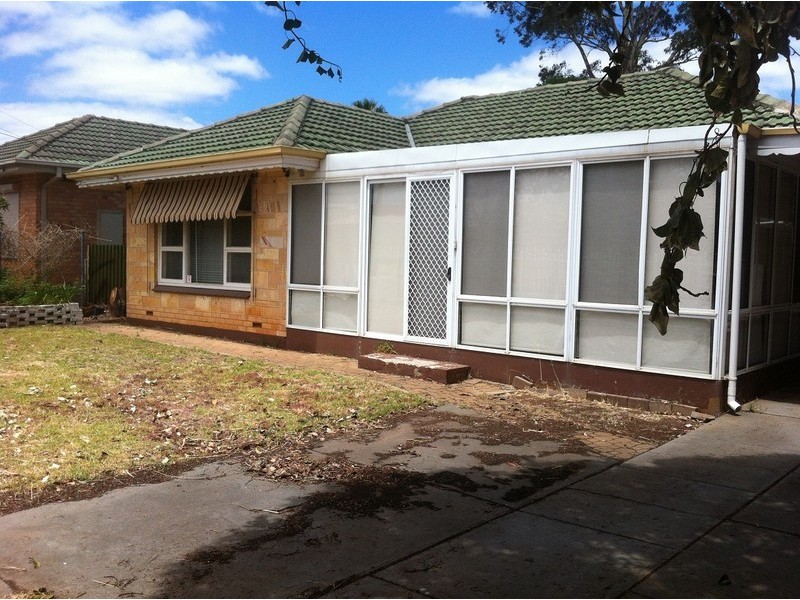 16 Parkwood Grove, Mitchell Park SA 5043