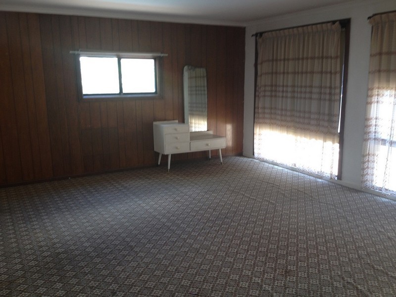 16 Parkwood Grove, Mitchell Park SA 5043