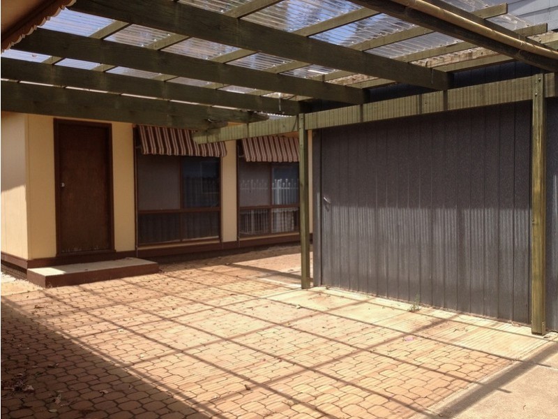 16 Parkwood Grove, Mitchell Park SA 5043