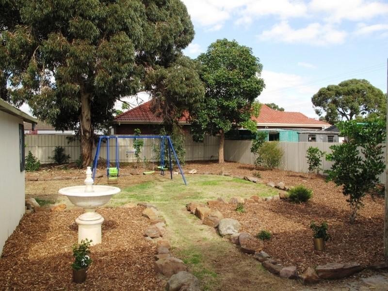 68 Tiparra Avenue, Park Holme SA 5043