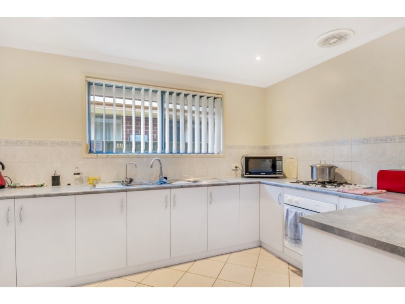 5 Lakeside Drive, Paralowie SA 5108