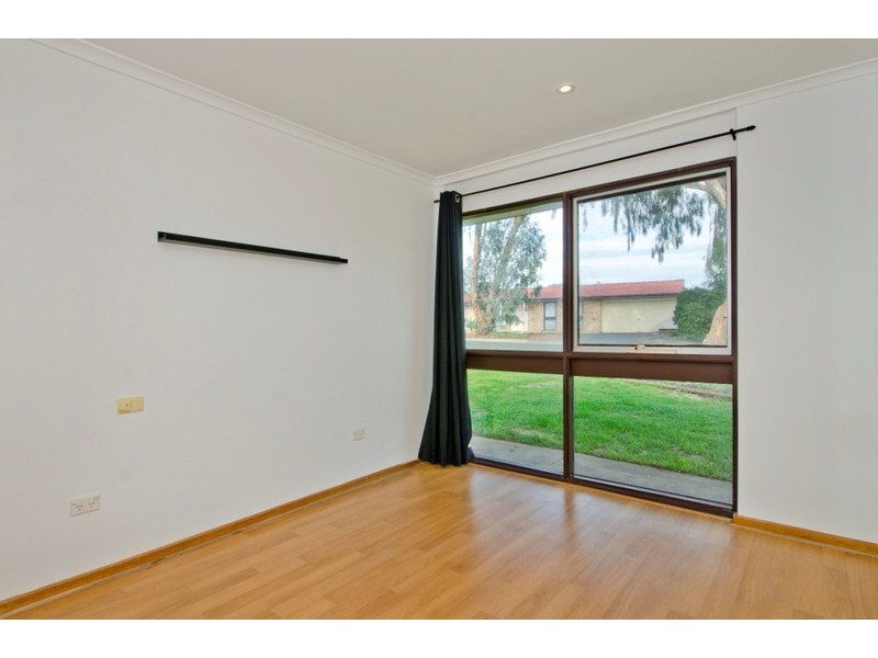 8 Horn Drive, Happy Valley SA 5159