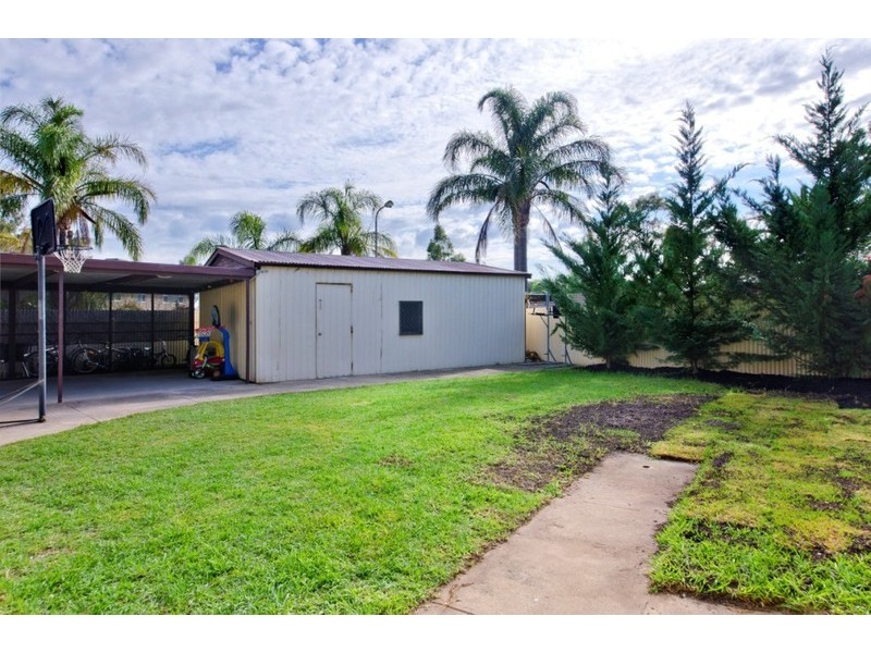 8 Horn Drive, Happy Valley SA 5159