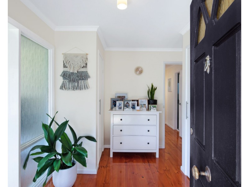 29 Whiteley Drive, Trott Park SA 5158