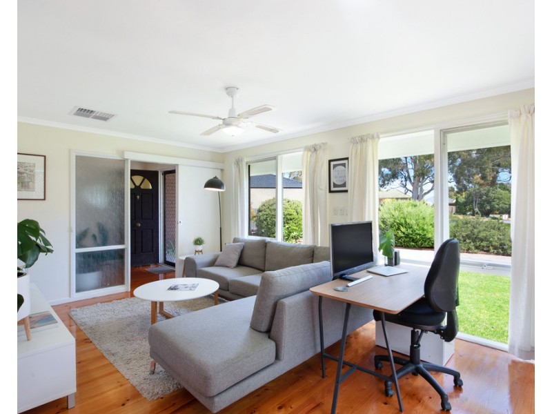 29 Whiteley Drive, Trott Park SA 5158