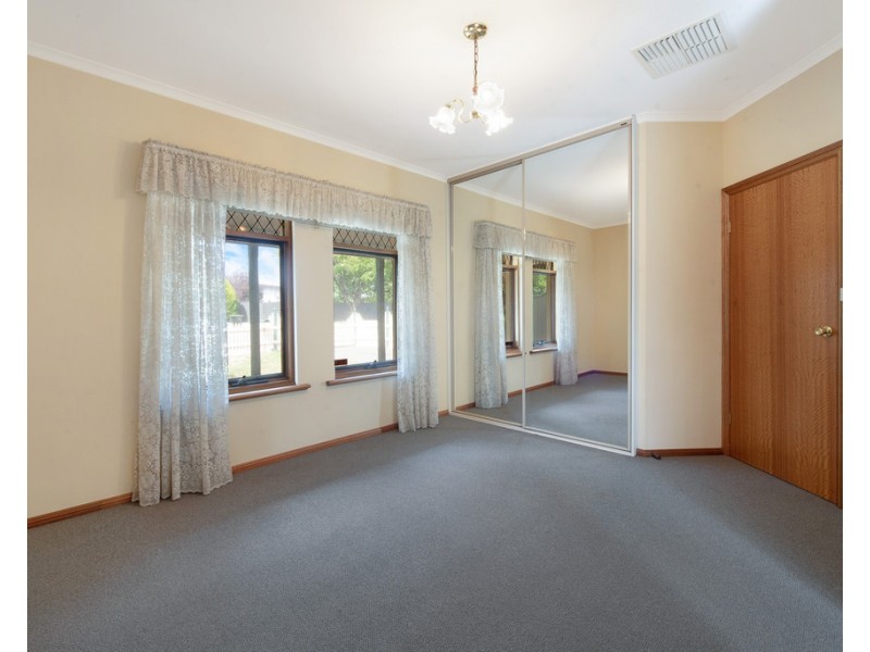 28 Hill Avenue, Cumberland Park SA 5041