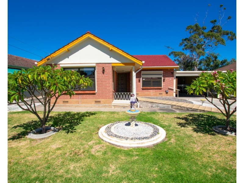 23 Thorne Crescent, Mitchell Park SA 5043