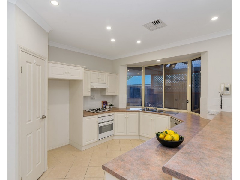 11 Kensington Street, Clovelly Park SA 5042