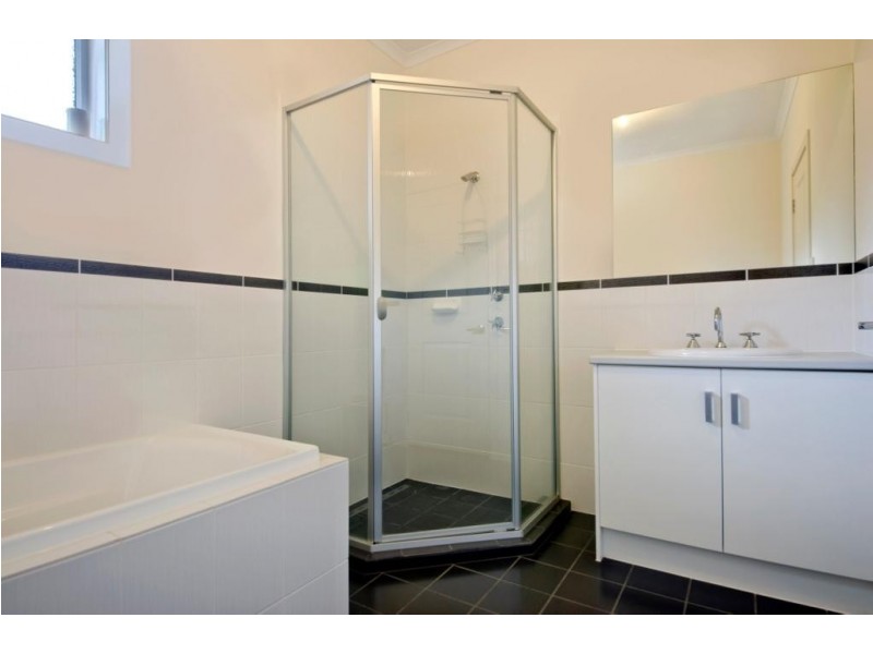 9 Dally Road, Gilles Plains SA 5086