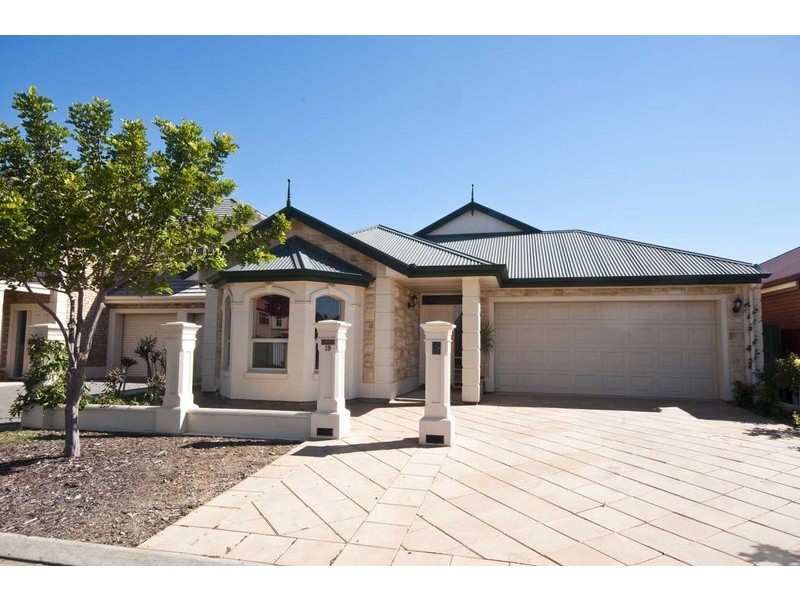 19 Heron Walk, Mawson Lakes SA 5095