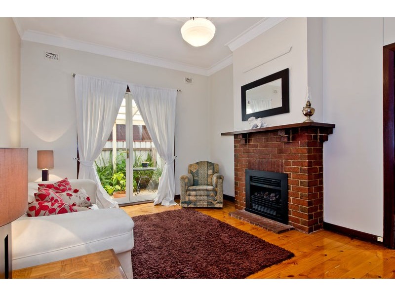 21A Naldera Street, Glandore SA 5037