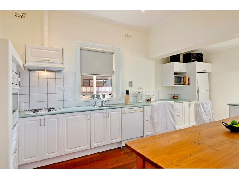 21A Naldera Street, Glandore SA 5037