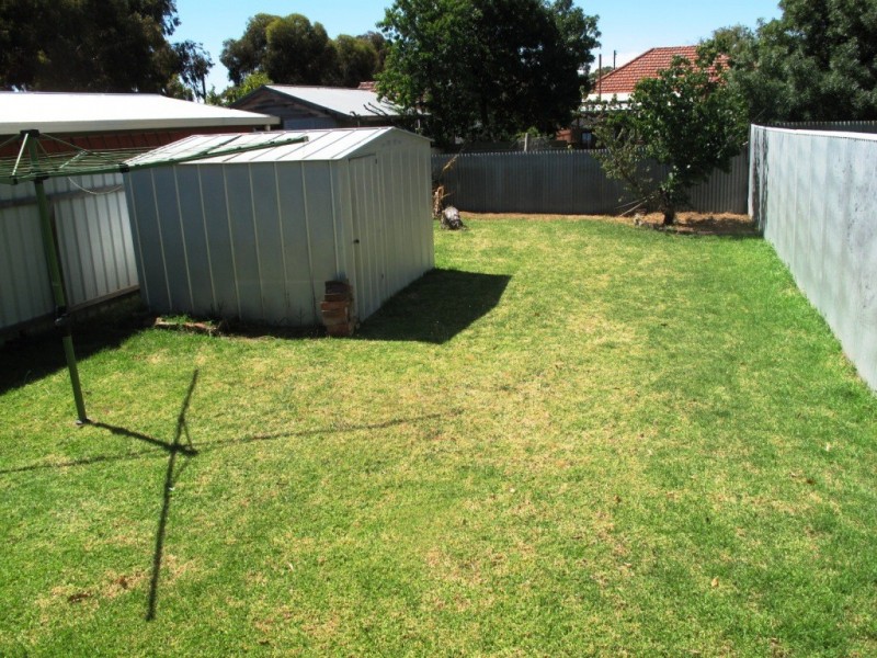 21A Naldera Street, Glandore SA 5037