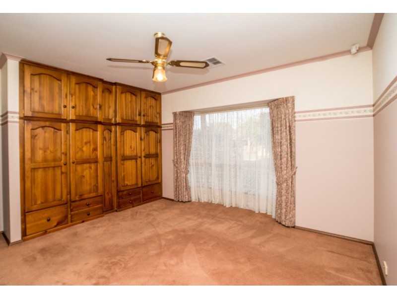 24 Bartlett Drive, Novar Gardens SA 5040