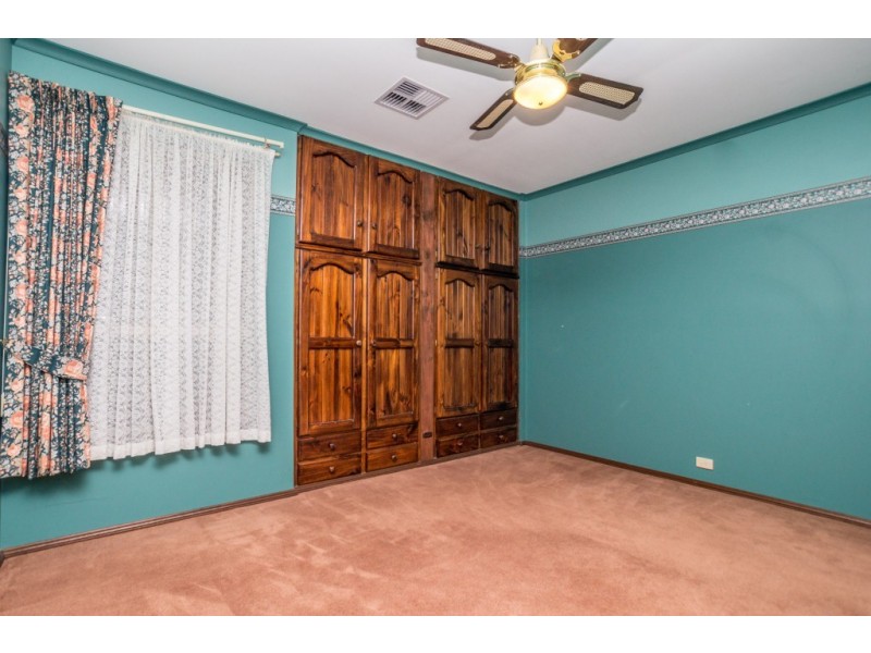 24 Bartlett Drive, Novar Gardens SA 5040