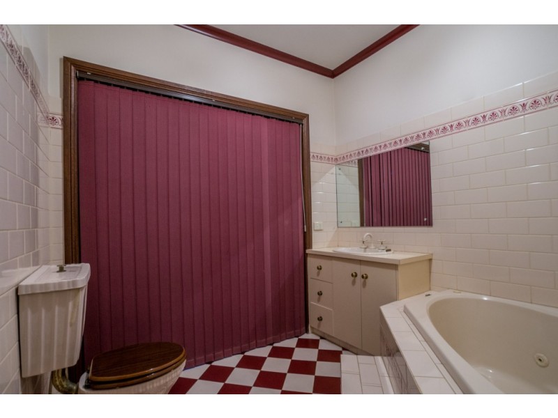 24 Bartlett Drive, Novar Gardens SA 5040