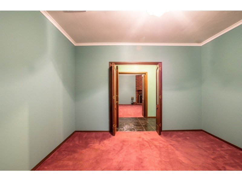 24 Bartlett Drive, Novar Gardens SA 5040