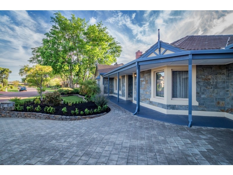 24 Bartlett Drive, Novar Gardens SA 5040
