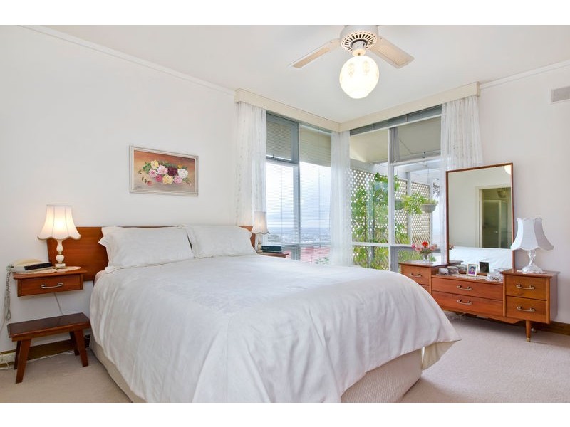 1 Hare Crescent, Panorama SA 5041