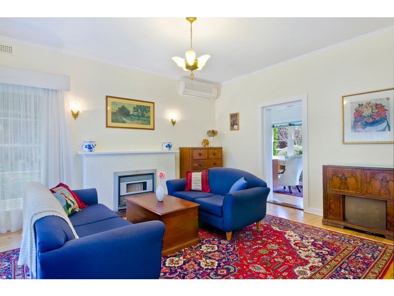 20 The Grove, Lower Mitcham SA 5062