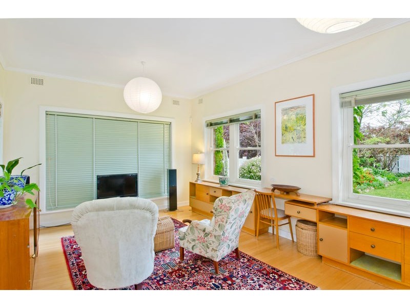 20 The Grove, Lower Mitcham SA 5062