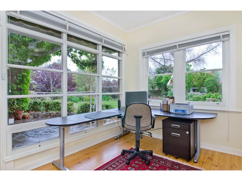 20 The Grove, Lower Mitcham SA 5062