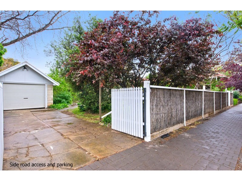 20 The Grove, Lower Mitcham SA 5062